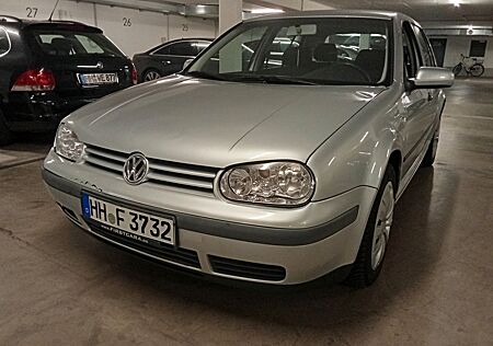 VW Golf Volkswagen 4 1.6 Automatik nur 120.000 KM Klima
