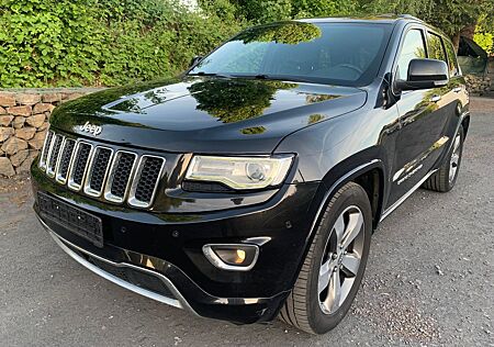 Jeep Grand Cherokee 3.0 Overland Airmatic Pano Distr