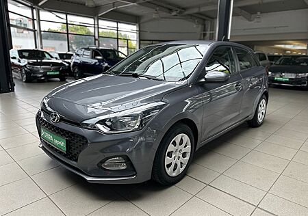 Hyundai i20 Select Klima Navi SHZ LHZ USB