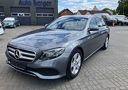 Mercedes-Benz E 220 d-Avangarde-Leder-Navi-LED-AHK-Kamera