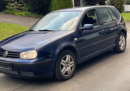 VW Golf Volkswagen 1.6 TÜV Neu
