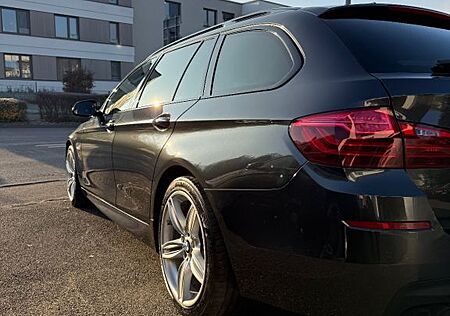 BMW 530d Touring M packet