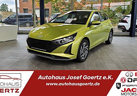 Hyundai i20 1.2 62kW Smart / Sitz & Lenkr. Heizung