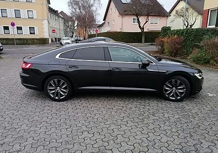 VW Arteon Volkswagen 2.0 TDI SCR -Basis 2.0TDI