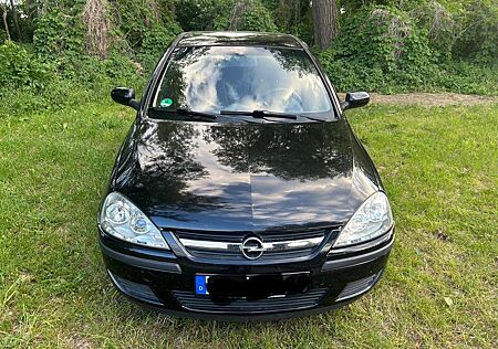 Opel Corsa 1.2 -