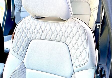 Renault Captur E-TECH Plug-In 160 Initiale Paris Ini...