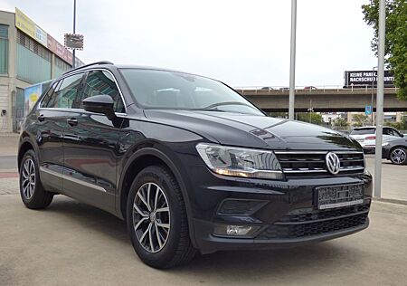 VW Tiguan Volkswagen Comfortline BMT/Start-Stopp Automatik Navi Pdc