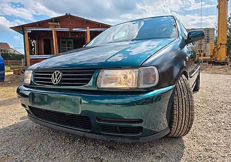 VW Polo Volkswagen 1.0 (XXL EDITION)