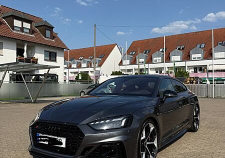 Audi RS5 Sportback Competition Plus mit Schalensitzen