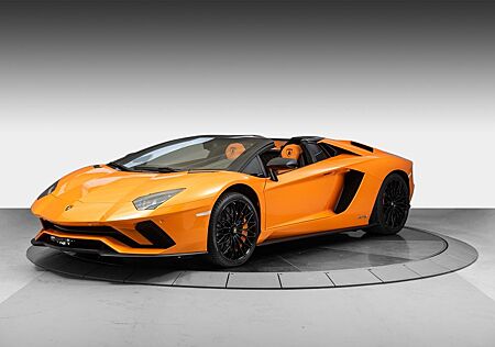 Lamborghini Aventador S Roadster S