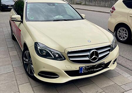 Mercedes-Benz E 220 BlueTEC BE T Edition AVANTG. Auto. Edi...
