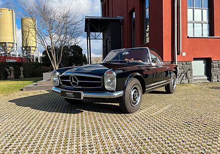Mercedes-Benz SL 230 230SL Pagode