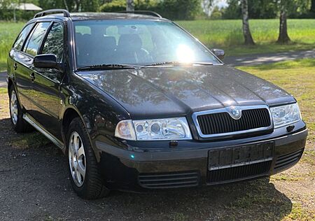 Skoda Octavia 2.0 Combi Elegance *Klima *SZH