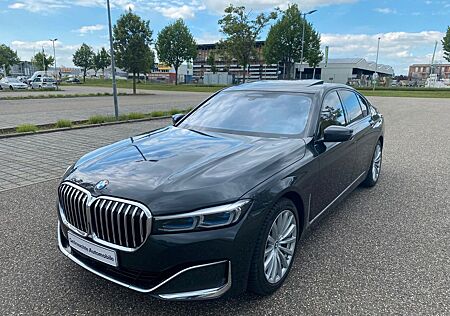 BMW 750 i xDrive,Laser,Kamera 360°,Soft-Close,530 PS