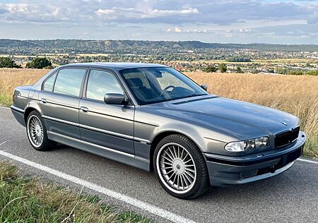 BMW 740iL A Stratusgrau ACC Shadow-Line