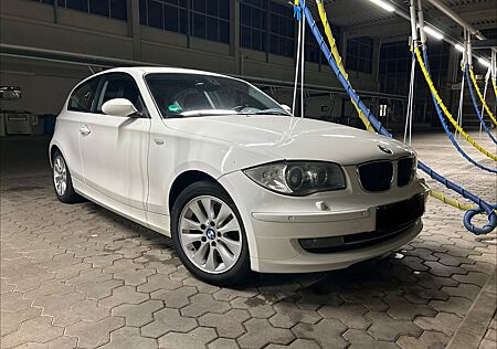 BMW 118d E87, 3-Türer mit Xenon und AHK