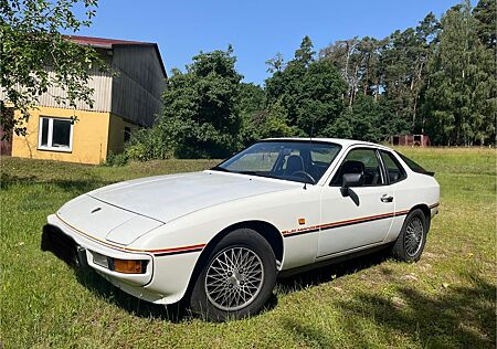 Porsche 924