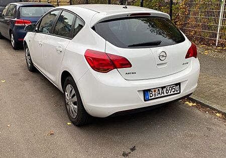 Opel Astra 1.4 ecoFLEX Design Edition 64kW Design...