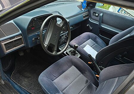 Audi 100 c3 44