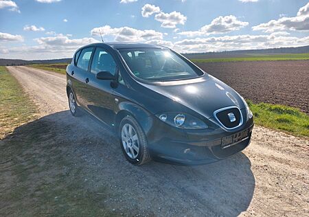Seat Toledo 2.0 TDI 140PS 1.Hand TÜV + Inspektion NEU