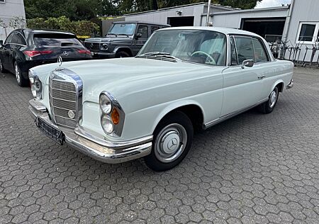 Mercedes-Benz 250 SE