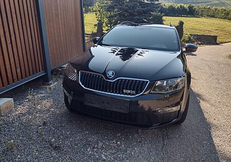 Skoda Octavia 2.0 TDI DSG RS Combi RS