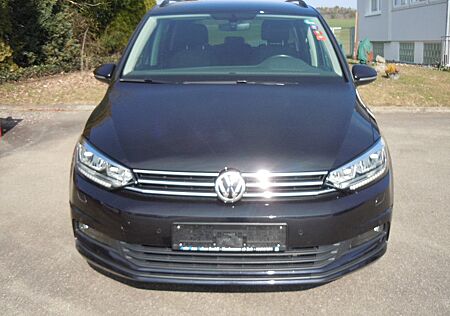 VW Touran Volkswagen 2.0 TDI SCR