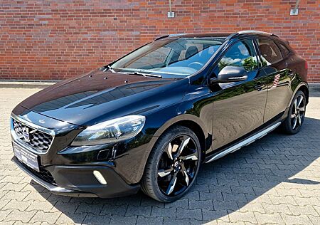 Volvo V90 Cross Country V40 Cross Country Scheckheftgepflegt