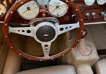 Morgan Plus 8