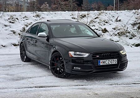 Audi S4 3.0 TFSI S tronic quattro