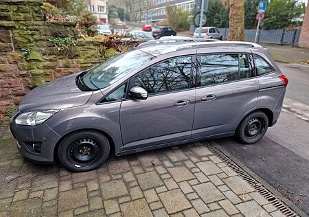 Ford C-Max 1,0 EcoBoost 92kW Titanium Titanium