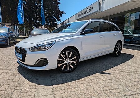 Hyundai i30 cw 1.6 CRDi Premium *wenig KM, TÜV MAI 2027*