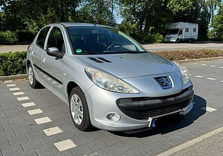 Peugeot 206 +
