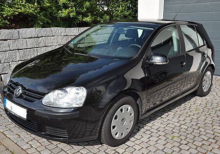 VW Golf Volkswagen 1.6 Trendline | Klima |8fach bereift