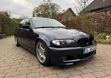 BMW 320i -