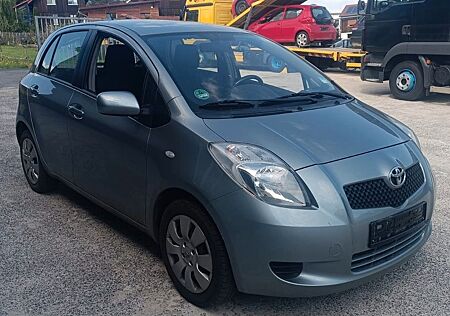 Toyota Yaris Sol