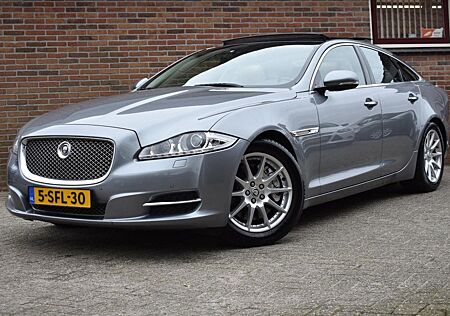 Jaguar XJ 3.0 V6D Premium Luxury '13 Pano Leder klima C