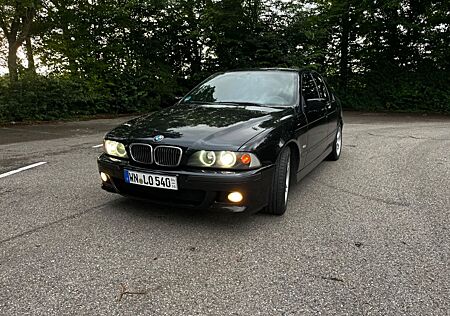 BMW 540i -