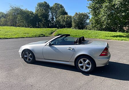 Mercedes-Benz SLK 320 Designo 2.Hand Automatik
