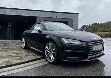 Audi TTS Roadster 2.0 TFSI S tronic quattro -