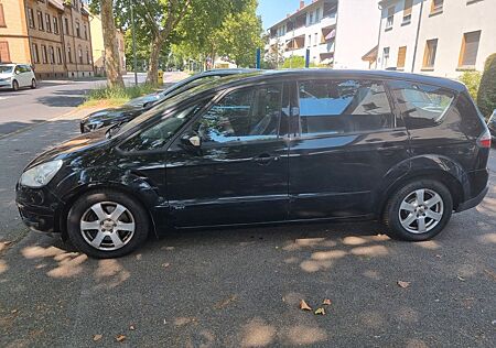 Ford S-Max Titanium+Leder+NAVI+DVD+Xenon