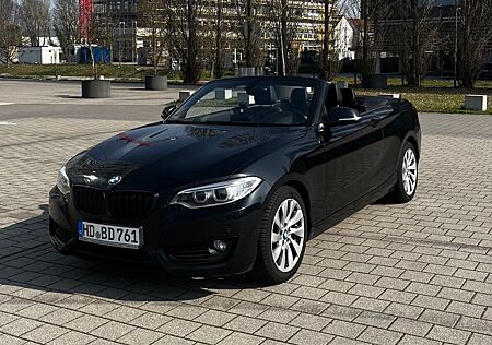 BMW 220i Cabrio