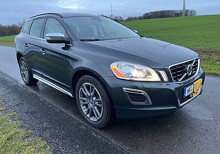 Volvo XC 60 XC60 D5 R Design AWD / Allrad