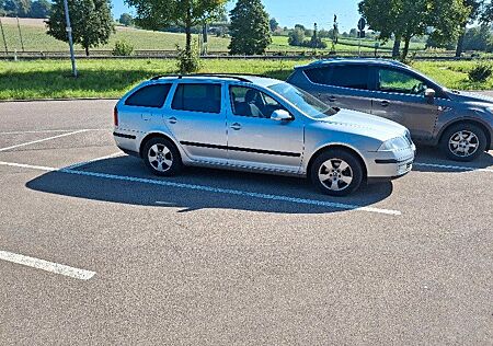Skoda Octavia 1.6 Elegance Combi Elegance