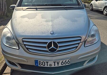 Mercedes-Benz B 180 Sehr gepflegter Mercedes B180 viele Neuteile