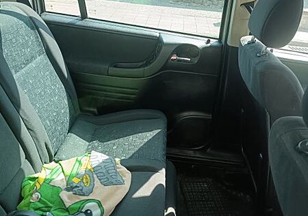 Opel Zafira 2.0 DTI Comfort Comfort