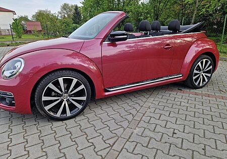 VW Beetle Volkswagen 1.8 TSI DSG PINK Cabriolet