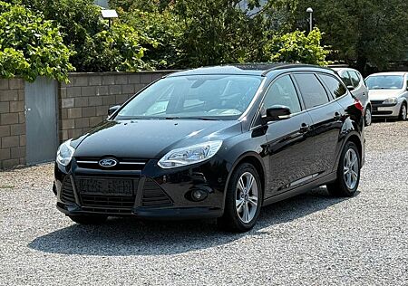 Ford Focus Turnier Sync Edition 1.0i KLIMA+PDC+SHZ+LM
