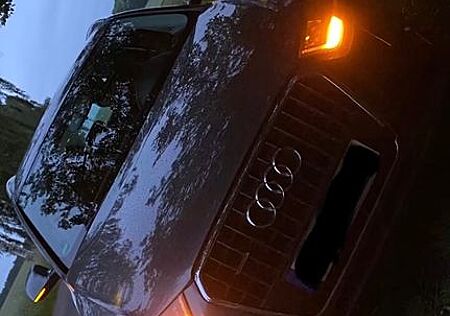 Audi Q3 2.0 TFSI quattro -