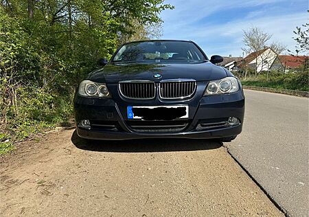 BMW 318i E90